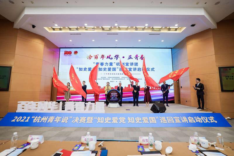 逃离昏暗的废弃城